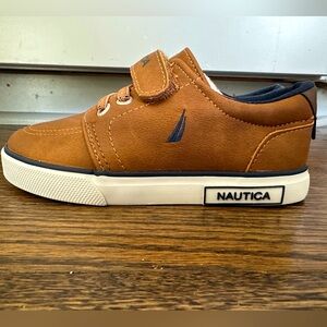 Nautica toddler boys size 9 shoes